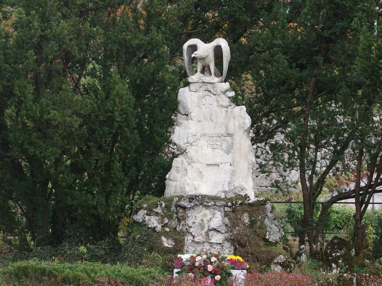 Einweihung des Kriegerdenkmals in Steinfeld